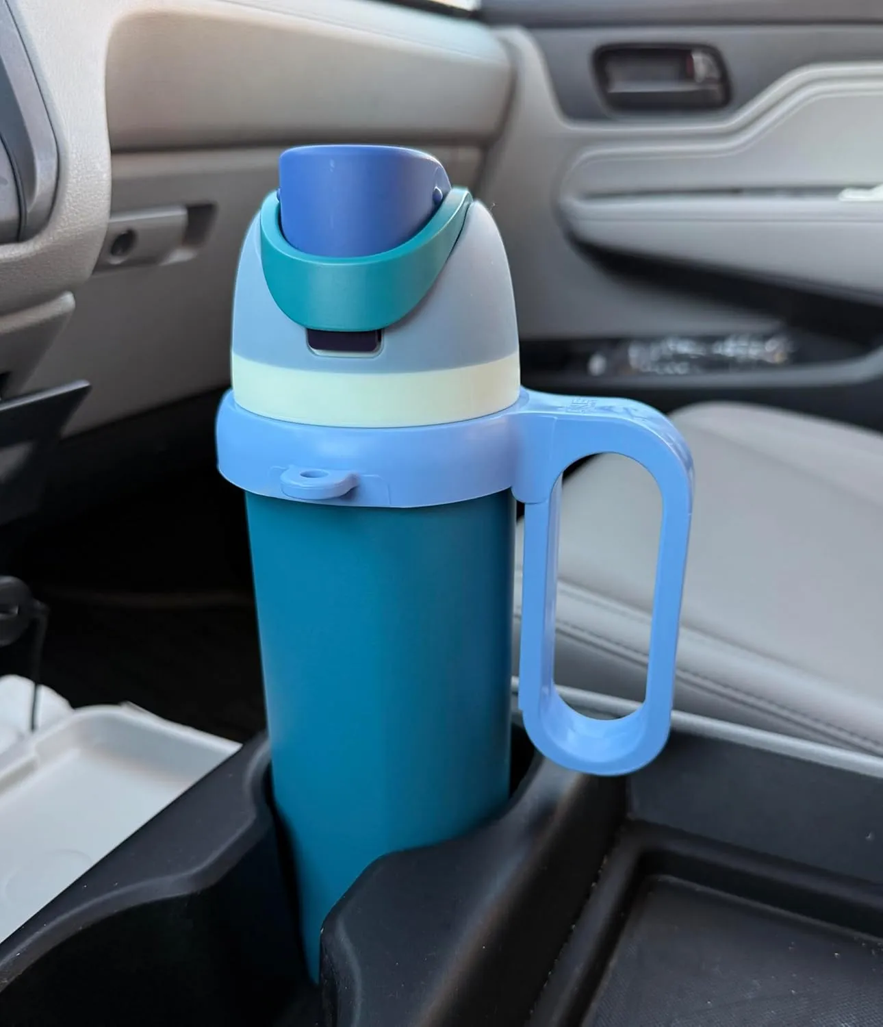 Bottle Handle for Owala FreeSip 24oz 32oz 40oz  Strong Plastic Water Bottle Holder, Durable Easy Carry Accessory for Running, Jogging, Gym, Hiking, and Drinking While Driving & More